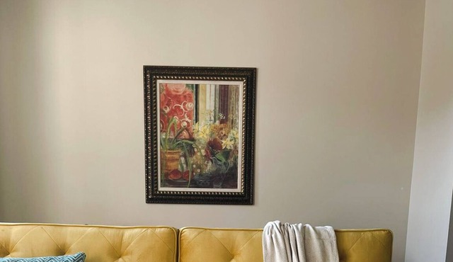 Picturesque 1BD/1BA w/Balcony + Gym - Little Rock