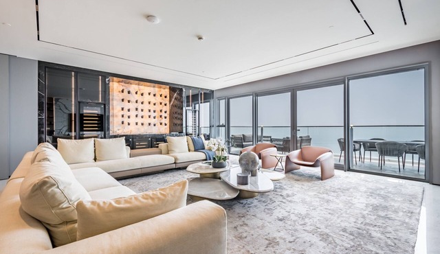 Picturesque 3BR Apartment with Assistant Room in The One JBR