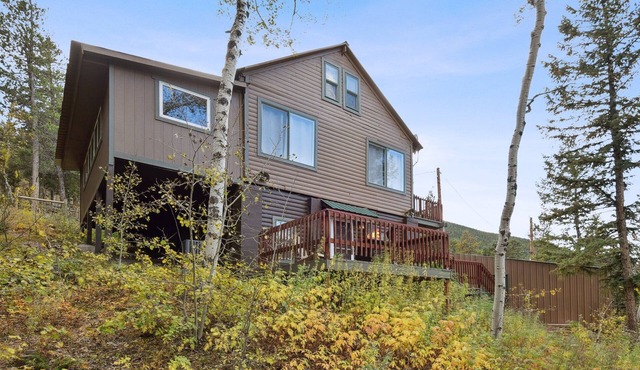 Picturesque 4BR/3BA Sanctuary w/Hot tub+Fire pits @8600ft - GGC State Park!