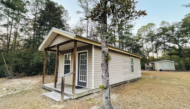 Picturesque and Peaceful Tiny HousenNestled in Ludowici Ga.