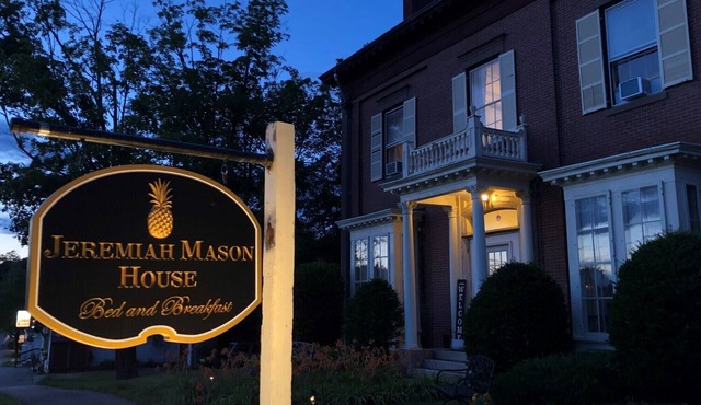 Picturesque bed and breakfast, nestled in the foothills of the white mountains.