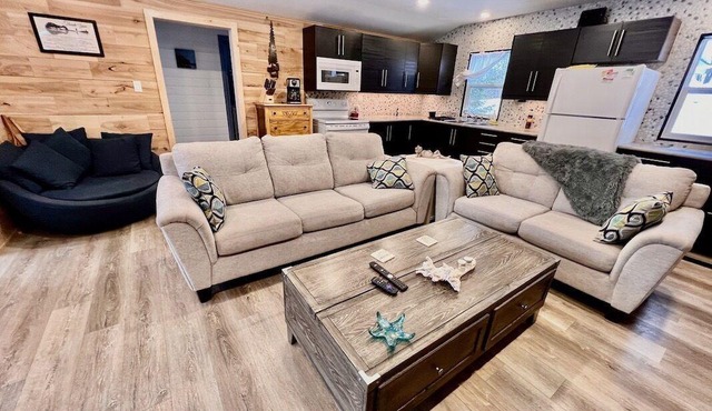 Picturesque Buckhorn Lake Retreat