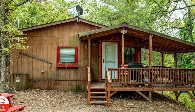 Picturesque Cabin with Fire Pit in Miami, Oklahoma