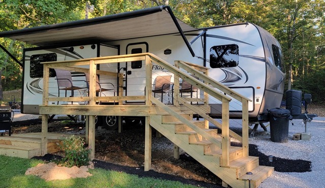 Picturesque Camper on Little Blue River.