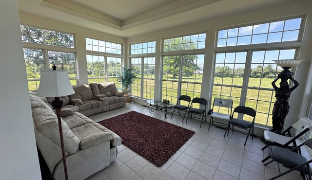 Picturesque countryside house w/patio - short drive from Clinton & Flemington!