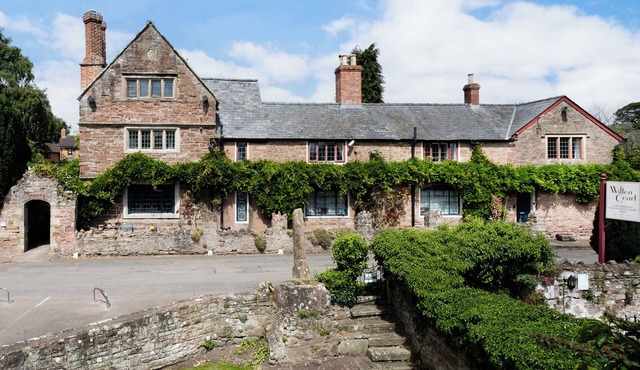 Picturesque Elizabethan Court