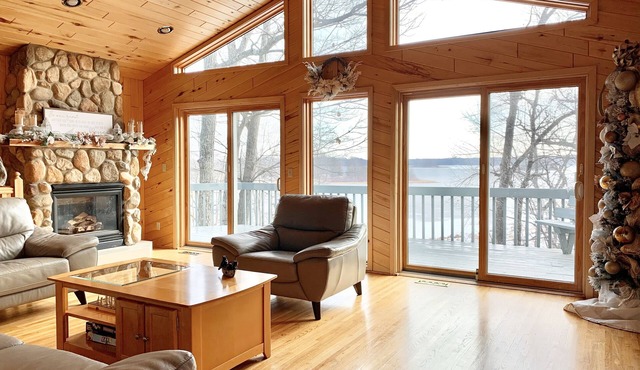 Picturesque Getaway on Private Lakefront Property