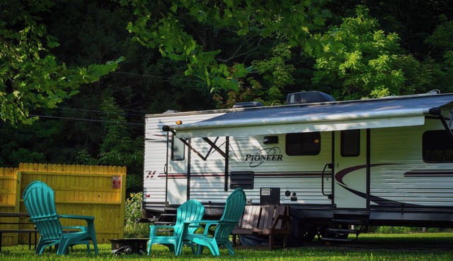 Picturesque, private 2-bedroom RV in scenic Giles County, VA