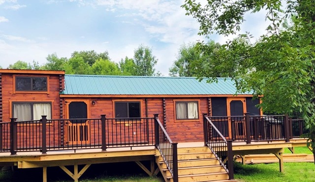 Picturesque Waterfront Log Cabin