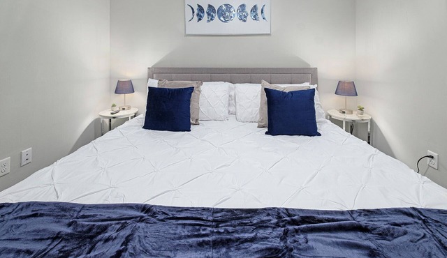 Piece of NoDa⭐️FreeParking⭐️KingBed⭐️SmartTVs⭐️1GBWifi