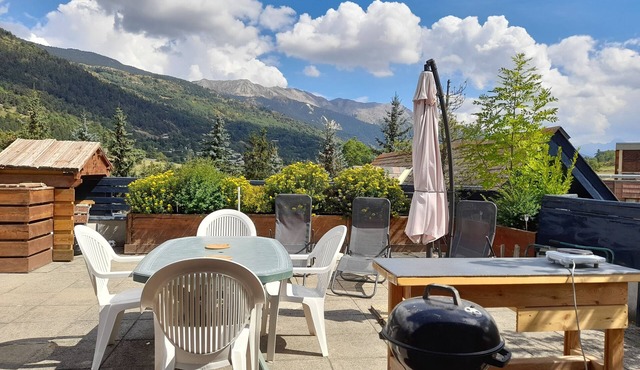 Pied piste DUPLEX LUXE 4* SERRE CHE 1400 9 bed GARAGE Swimming pool