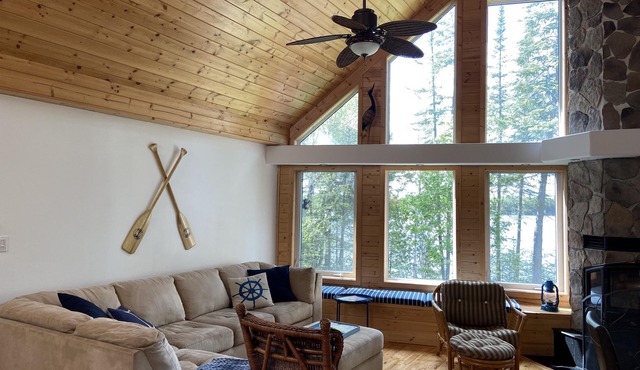 Pier 6 - Ultimate 5 bedroom family destination on beautiful Shoal Lake/LOTW ON