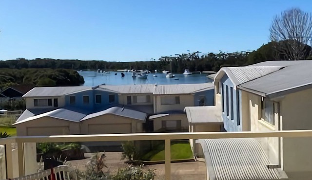 Pier 8 by Jervis Bay Breaks