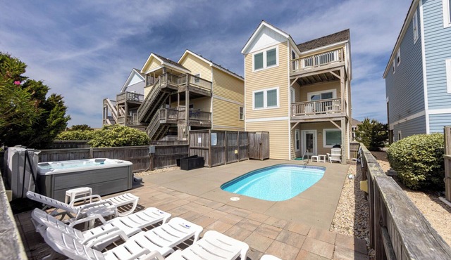 Pier Pressure At SandCastle Nags Head Village, Private Pool, On the Golf Course