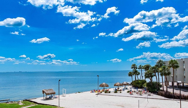 Pier Pressure | Sunset Suite on the Bay