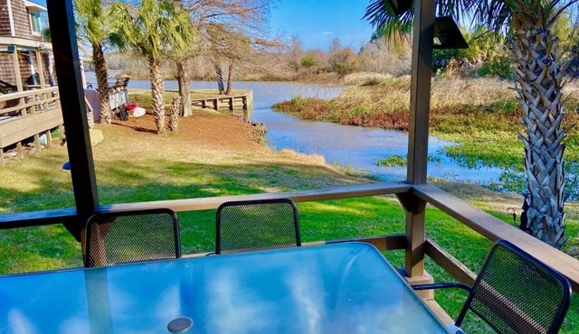 Pier Serenity Waterfront!