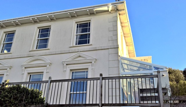 PIER VIEW, family friendly, with a garden in Weston-Super-Mare