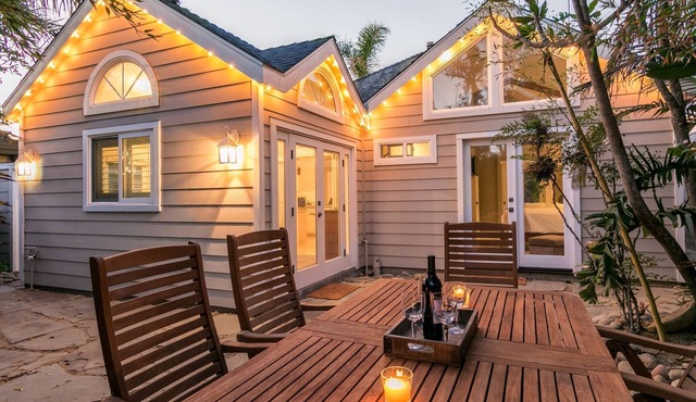 Pierpont Beach Ventura GEM Sleeps 6 Family Friendly-2 Min Walk to the Beach!