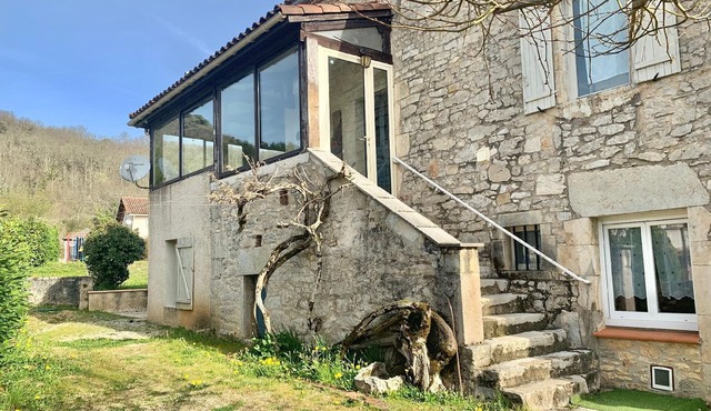 Pierre Ensoleillée, 19th century house on the first floor