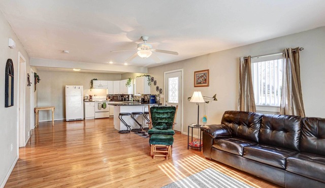 Pierre Vacation Rental w/Grill & Fenced Yard
