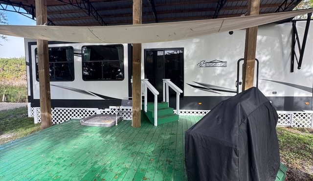 Pierson Campsite on a farm with farm animals!