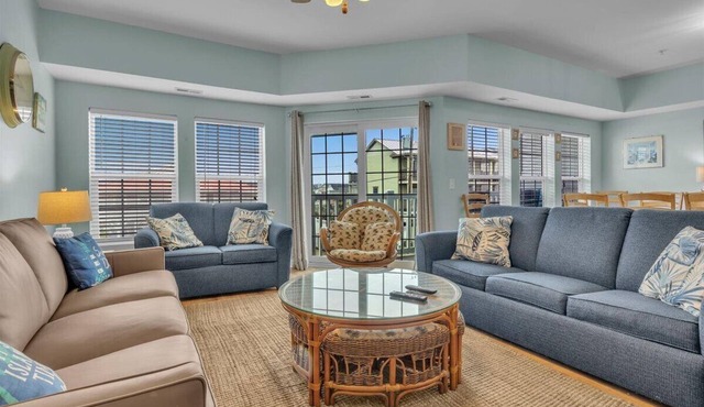 PierWatch II 102 | Second-row Six Bedroom Condo