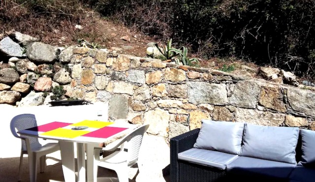 Pietrapola. Garden level 3 * RIVER BORDER, SEA 15 mn