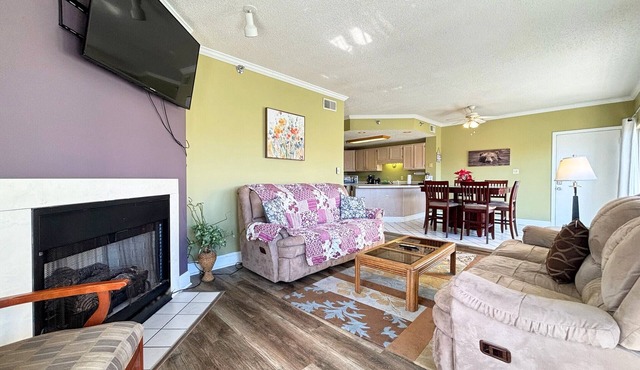 Pigeon Forge Downtown- Pigeon River Retreat 5% Weekly and 8% Monthly Discount!