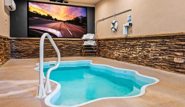 Pigeon Forge Pool Theater Games Hot Tub