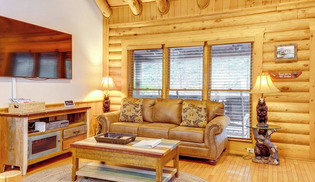 Pigeon Forge Vacation Rental: 1 Mi to Dollywood