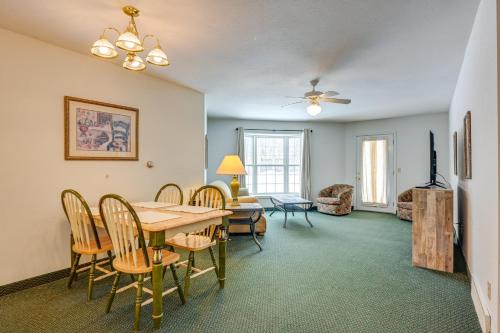 Pigeon Retreat with Community Pool and Hot Tub!