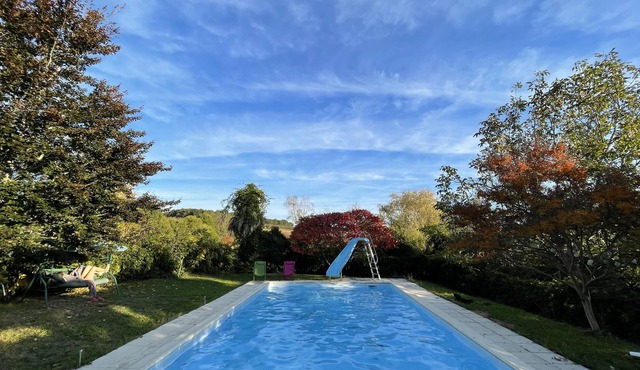 Pigeonnier (small tower) on Farmhouse with Vineyard