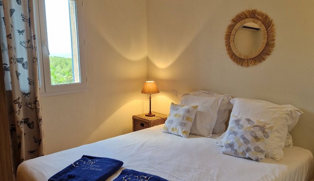 Pigna, apartment in 4-star Arena Bianca villa, close to the sea, pool