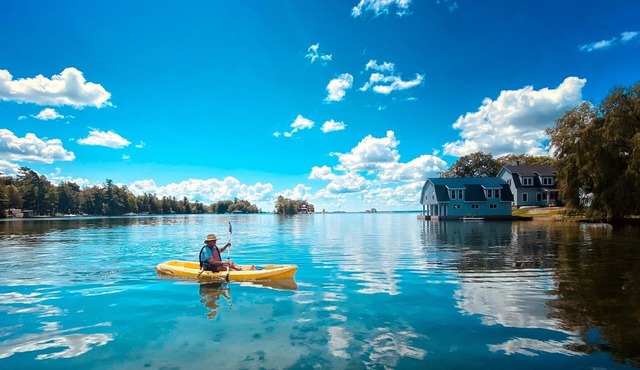 Pike Lodge - The Lodges at Oak Point, 1000 Islands - Right on the River!