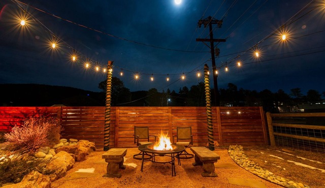 Pikes Peak Cabin Above the Clouds - Dog Friendly