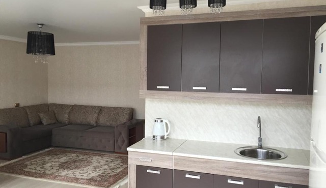 Pikhtoviy Mys 6 Apartment