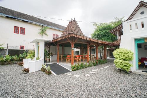 Pilar Guest House Jogja
