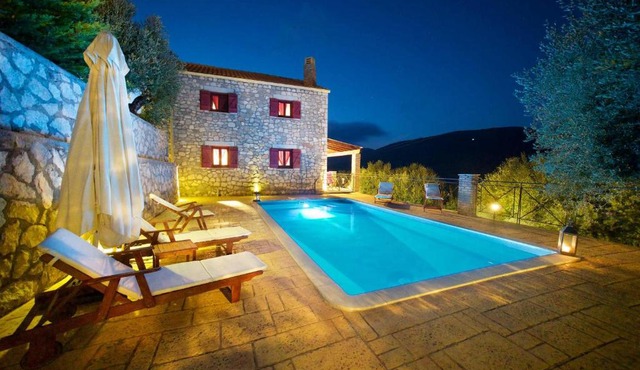 Pilikas Luxury Villas