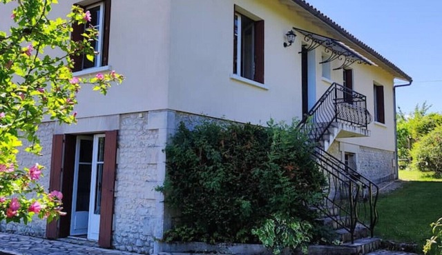 Pillac · Les Côtes A perfect family getaway with stunning views