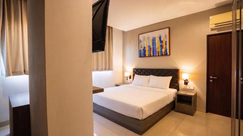 Pillo Gold at MGold Tower Apartment
