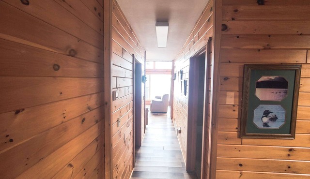 Pin Oak Cabin- Cabin on the Chippewa Flowage within a Resort