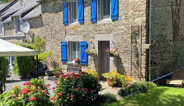 Pinabre - Rural farmhouse with great access to walking and cycling routes