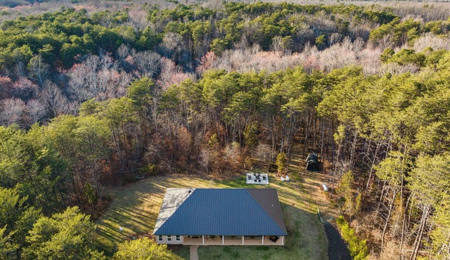 Pine and Vine: Winery Escape + Kid Friendly