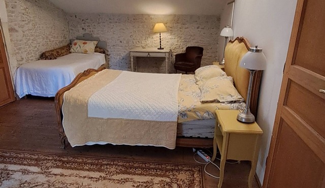 Pine at Gite du Calme Charming B & B Room for up to 3 guests Cognac & Saintes