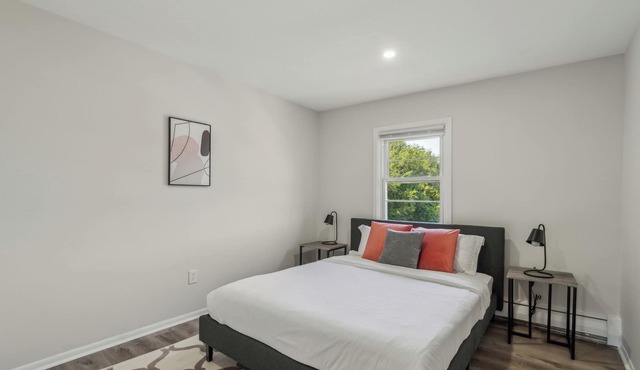 Pine Brook 124 I Modern Gem I Free Parking