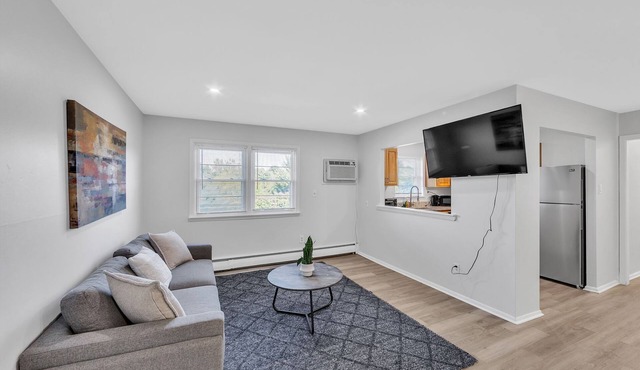 Pine Brook 817 I Corporate 1Br Apartment !