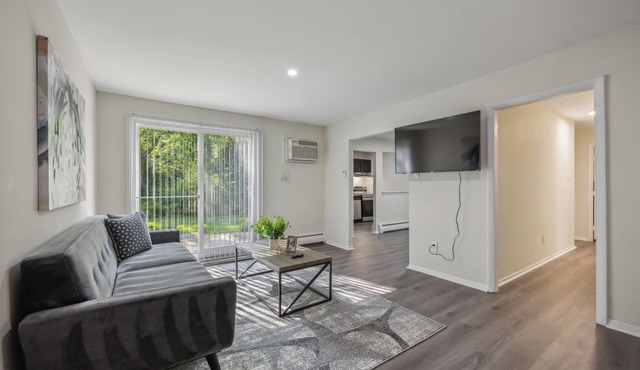 Pine Brook Apartments: Luxurious living in a stunning wooded setting