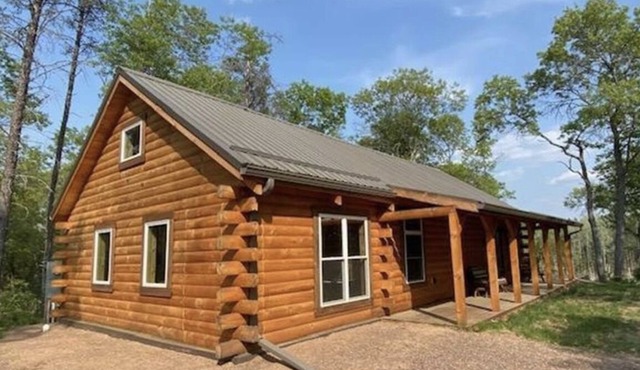 Pine Cabin on North Twin Lake