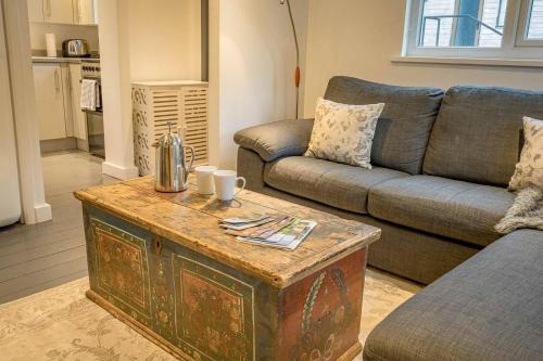 Pine Cabin Overlooking Bedgebury Forest