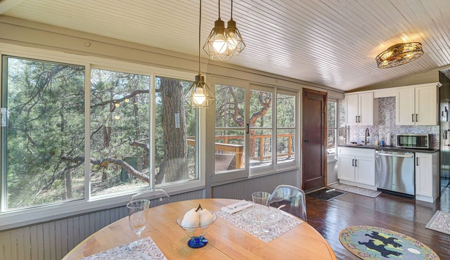 Pine 'Chateau Guest Cabin' w/Mtn Views & Sauna!